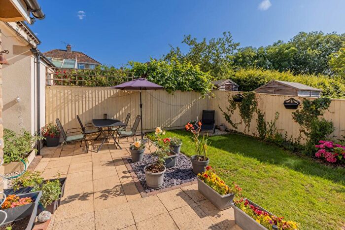 3 Bedroom Semi-Detached House For Sale In St. Aldhelms Close, Malmesbury, SN16