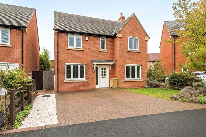 4 Bedroom Detached House For Sale In Hambledon Close, Cawston, Rugby, CV22