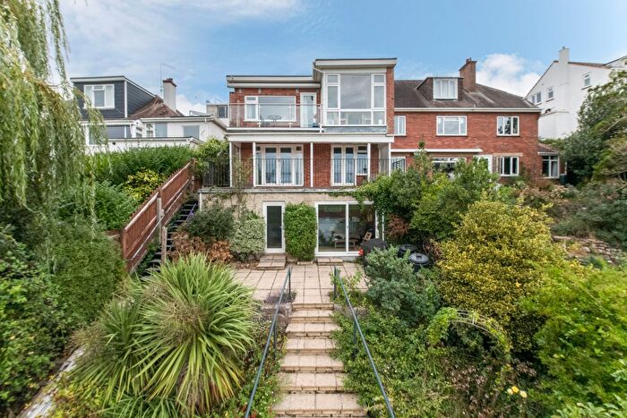 3 Bedroom Semi-Detached House For Sale In Countess Wear Road, Exeter, EX2