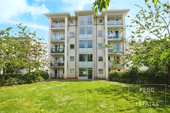 2 Bedroom Flat For Sale In Ebdon Way, Torquay, TQ1