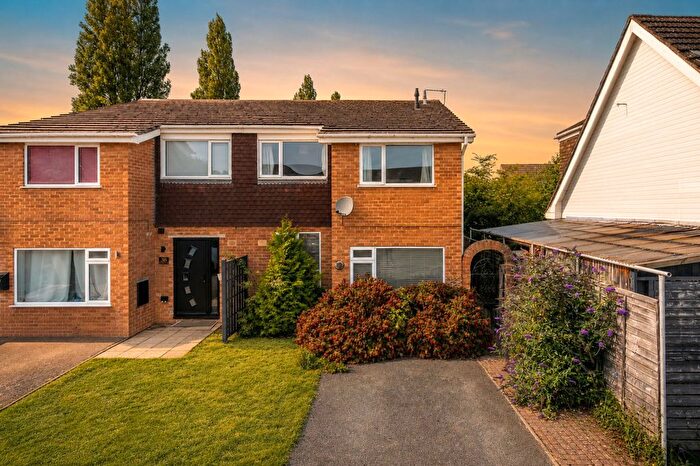 3 Bedroom Semi-Detached House For Sale In Beckingthorpe Drive, Bottesford, NG13