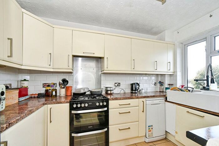 2 Bedroom Flat For Sale In Somerville Road, Swindon, SN3