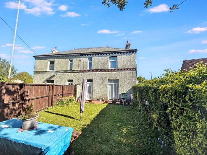 3 Bedroom Semi-Detached House For Sale In Hen-Gartref, Ponthir, Newport, Gwent, NP18