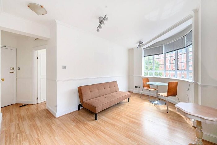 2 Bedroom Flat To Rent In Fitzrovia, London, W1T