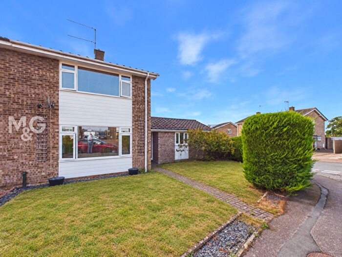 3 Bedroom Semi-Detached House For Sale In Ord Road, Fornham St. Martin, IP31