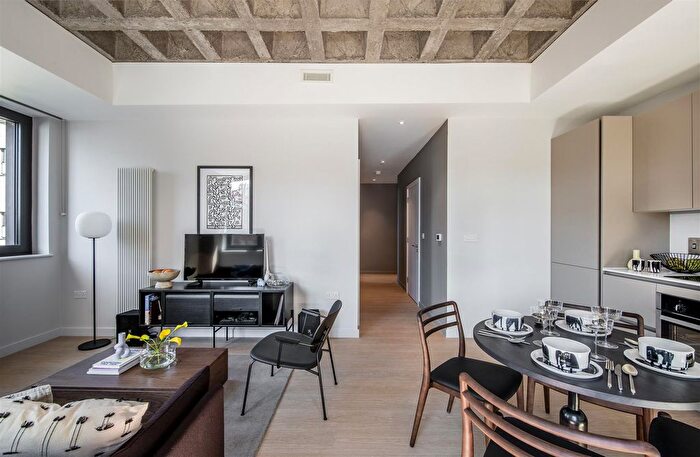 2 Bedroom Flat To Rent In Kampus, Piccadilly, M1
