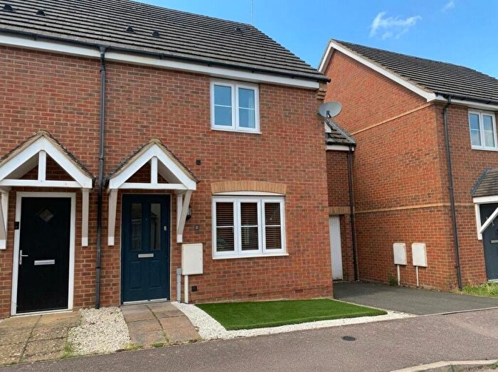 3 Bedroom Semi-Detached House For Sale In Thompson Close, St Crispin, Northampton, NN5