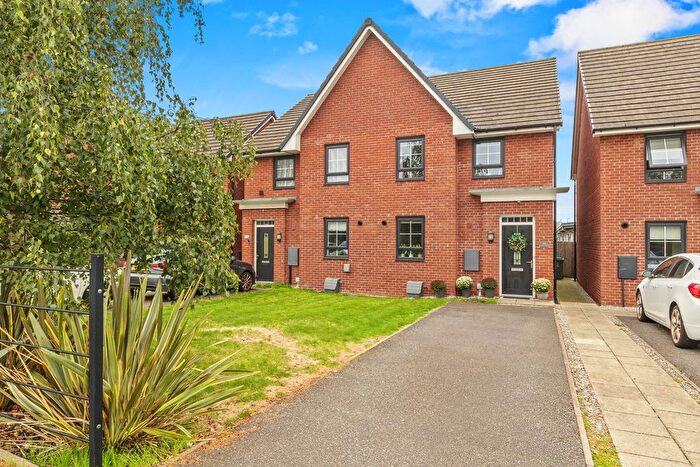 4 Bedroom Semi-Detached House For Sale In Cartwrights Farm Road, Liverpool, L24