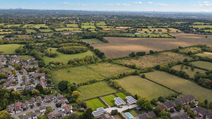 4 Bedroom Detached House For Sale In Sense, Arkley - Lateral Living At Its Most Luxurious, EN5