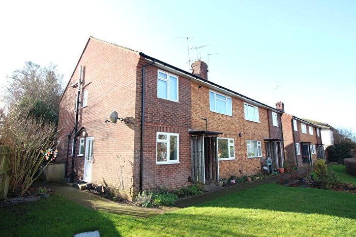 2 Bedroom Maisonette To Rent In Dorchester Court, Chalk Hill, Oxhey, Herts, WD19