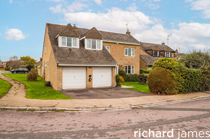 5 Bedroom Detached House For Sale In The Butts, Crudwell, SN16
