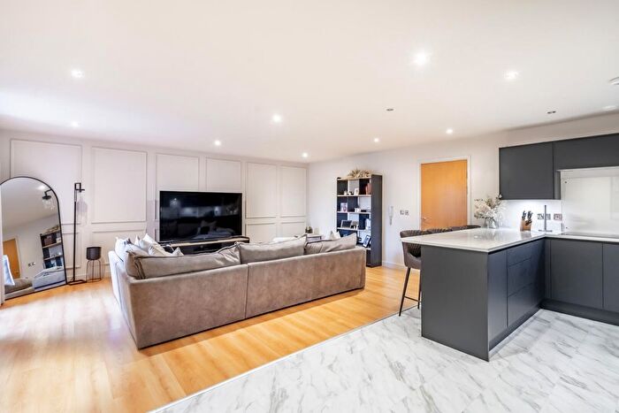 2 Bedroom Flat For Sale In Skeldergate, York, YO1