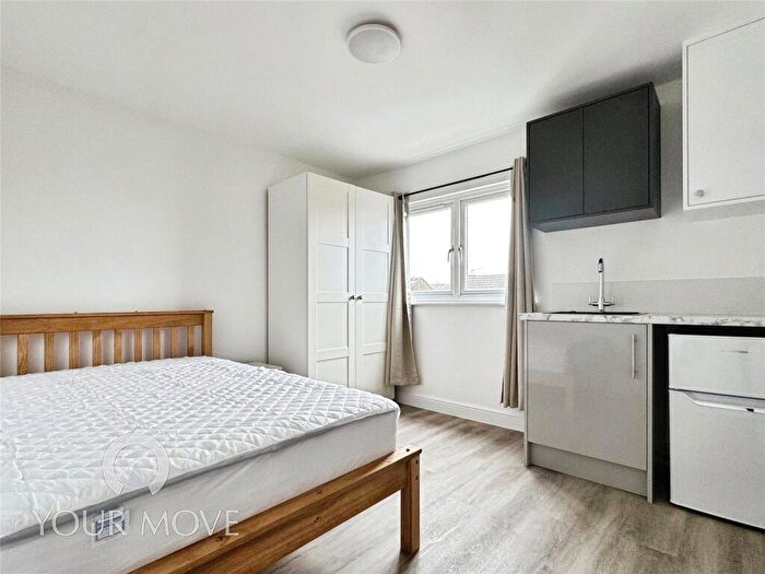 1 Bedroom Property To Rent In Waid Close, Dartford, Kent, DA1
