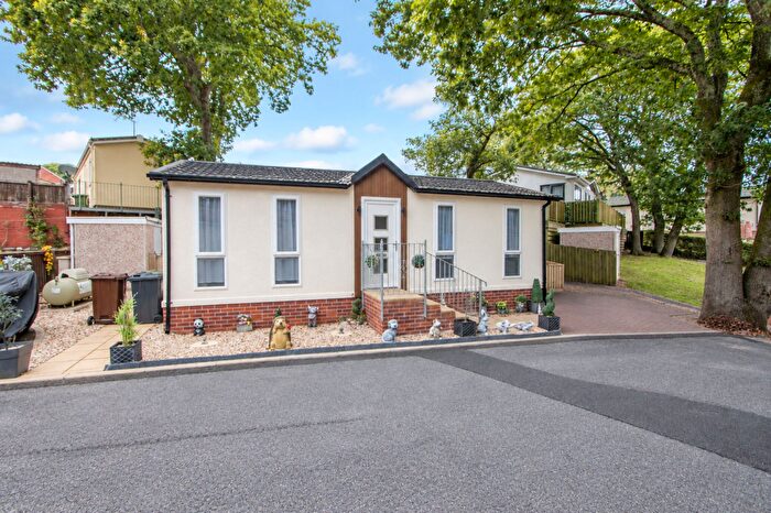 2 Bedroom Park Home For Sale In Unity Close, Glenholt Park, PL6