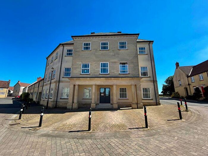 2 Bedroom Flat For Sale In Spencer Road, Shepton Mallet, BA4