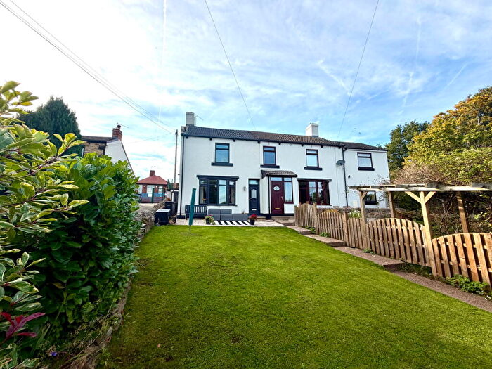 3 Bedroom Semi-Detached House For Sale In High Street, Silkstone, Barnsley, S75