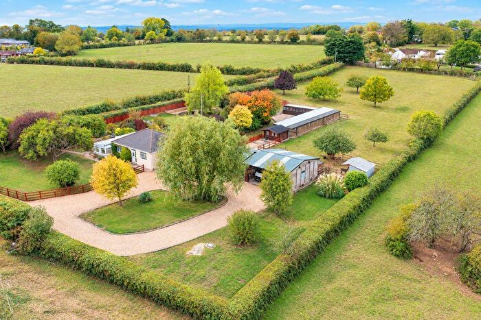 2 Bedroom Detached House For Sale In South Hill, Somerton, TA11