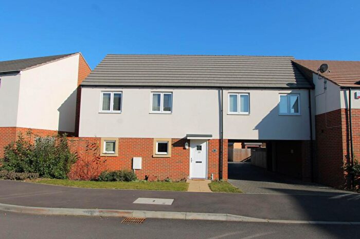2 Bedroom Flat To Rent In Lavender Hill, Broughton, MK10