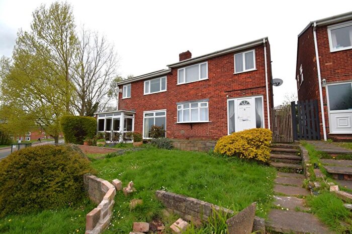 3 Bedroom Semi-Detached House To Rent In Fontenaye Road, Tamworth, B79