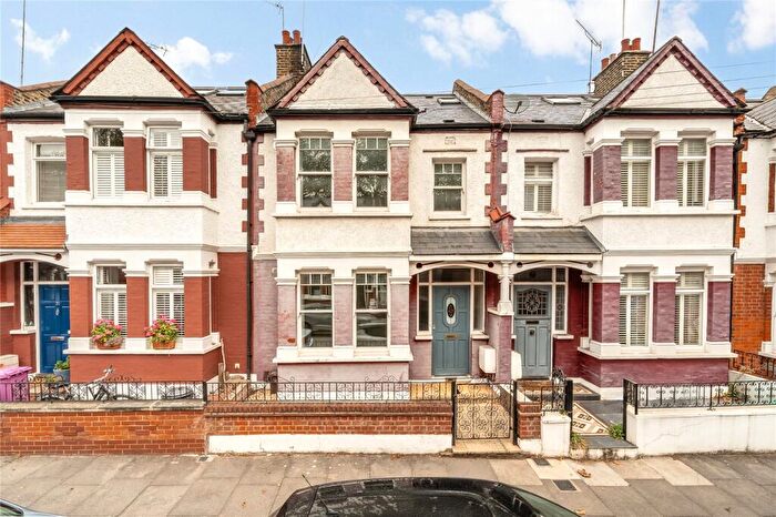 4 Bedroom Terraced House For Sale In Ridgdale Street, Bow, London, E3