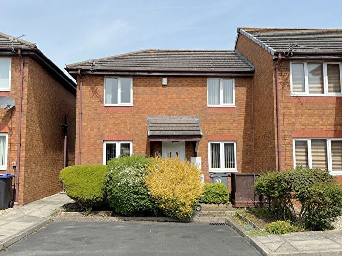 2 Bedroom End Of Terrace House For Sale In Warren Grove, Thornton-Cleveleys, FY5