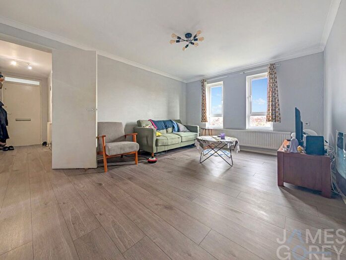1 Bedroom Flat To Rent In Glimpsing Green, Erith, DA18