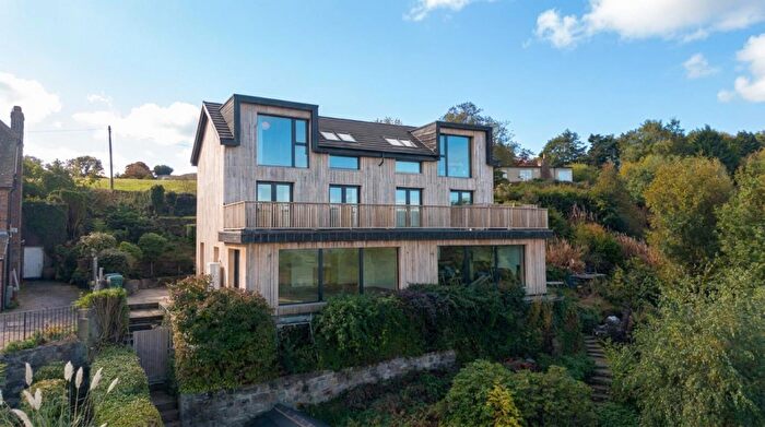 4 Bedroom Semi-Detached House To Rent In Leeds Road, Pool In Wharfedale, LS21