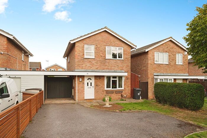 3 Bedroom Detached House For Sale In Hawthorne Avenue, Gloucester, Gloucestershire, GL4
