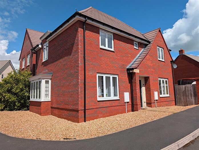 4 Bedroom Detached House For Sale In Blackcap Drive, Holmer, HR4
