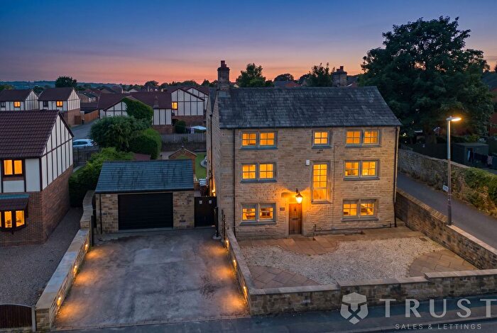 6 Bedroom Detached House For Sale In Knowler Hill, Liversedge, WF15
