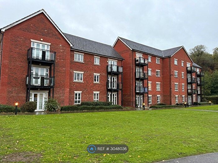 2 Bedroom Flat To Rent In Arun House, Rochester, ME2