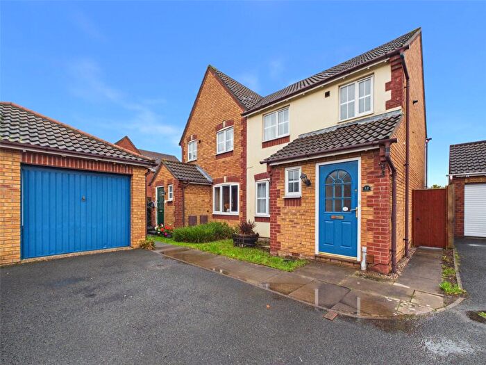 Semi-Detached House To Rent In Spey Close, Quedgeley, Gloucester, Gloucestershire, GL2