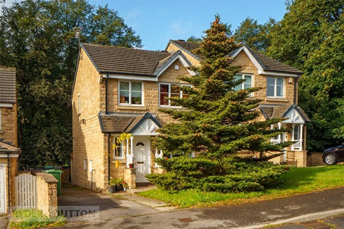 3 Bedroom Semi-Detached House For Sale In Wyvern Avenue, Marsh, Huddersfield, West Yorkshire, HD3