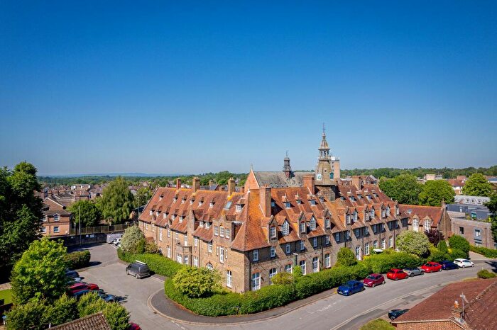 2 Bedroom Apartment To Rent In Syresham Gardens, The Priory Syresham Gardens, RH16