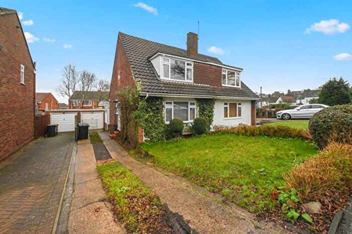 3 Bedroom Semi-Detached House For Sale In Norah Lane, Higham, ME3