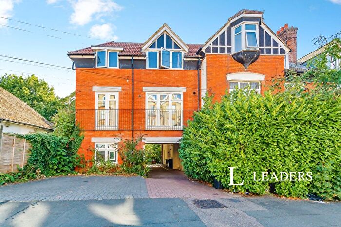 1 Bedroom Flat To Rent In Granville Road, Sevenoaks, Kent, TN13