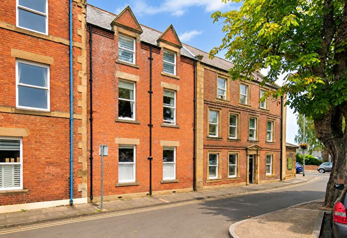 2 Bedroom Flat For Sale In Pethgate Court, Castle Square, Morpeth, NE61
