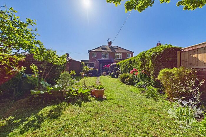 3 Bedroom Semi-Detached House For Sale In Grosvenor Gardens, Middlesbrough, TS6