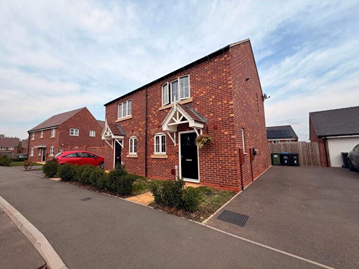 2 Bedroom Semi-Detached House For Sale In Avalon Close, Stratford-Upon-Avon, CV37