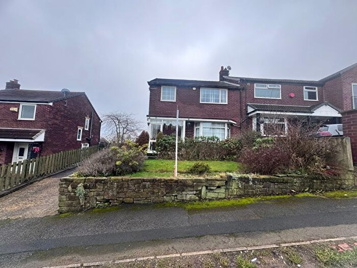 3 Bedroom Semi-Detached House To Rent In York Avenue, Huddersfield, HD2