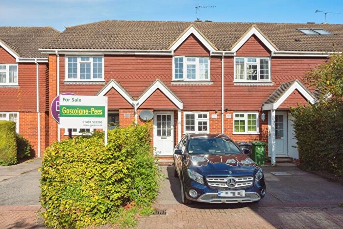 2 Bedroom Terraced House For Sale In Chesham Road, Guildford, GU1