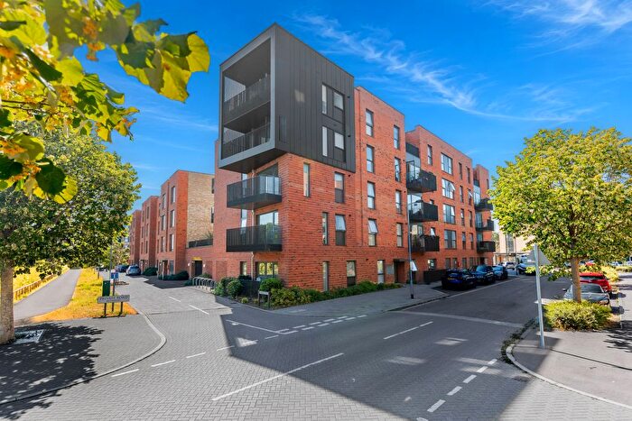 2 Bedroom Flat For Sale In Hering Road, Trumpington, CB2