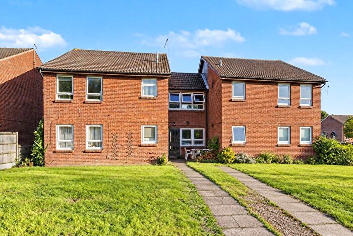 1 Bedroom Flat For Sale In Overdale Close, Long Eaton, NG10