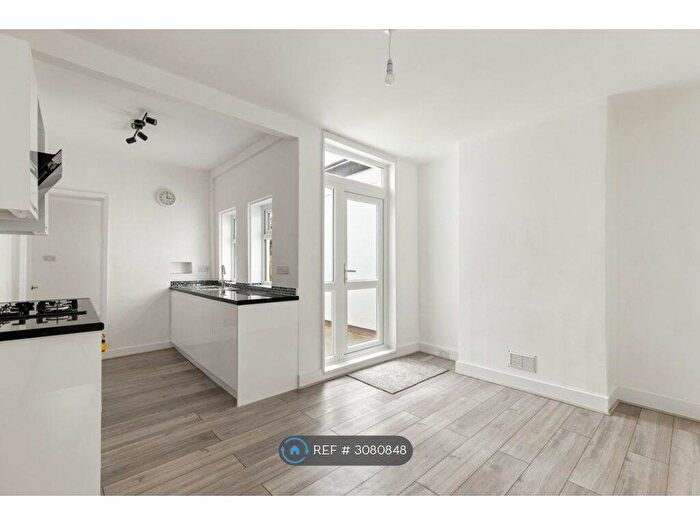 2 Bedroom Terraced House To Rent In Cheriton Road, Folkestone, CT19