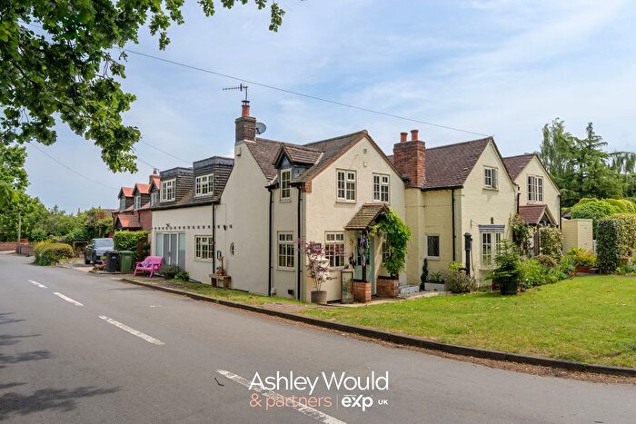 3 Bedroom Semi-Detached House For Sale In Lovett Cottage, Cutnall Green, Droitwich, WR9