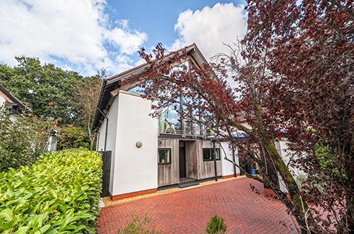 4 Bedroom Detached House For Sale In Ty-Gwyn Avenue, Penylan, Cardiff, CF23