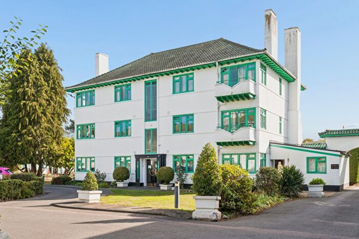 3 Bedroom Flat For Sale In Elm Park Court, Elm Park Road, Pinner, HA5