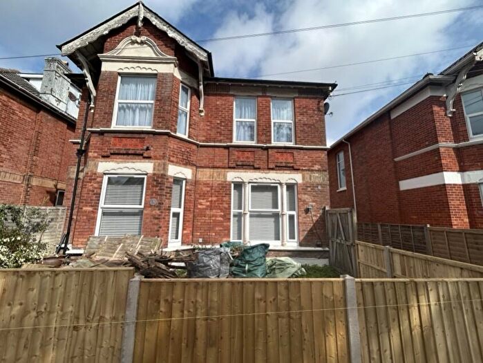 2 Bedroom Apartment To Rent In Hamilton Road, Bournemouth, BH1