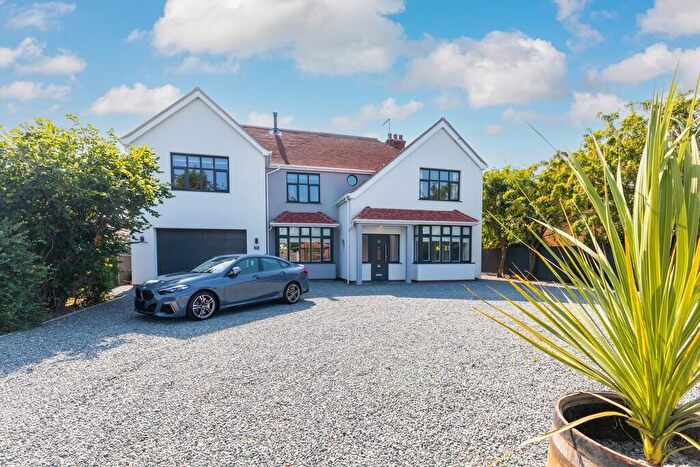 5 Bedroom Detached House To Rent In Warren Road, Gorleston, NR31