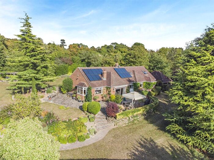 5 Bedroom Detached House For Sale In Idleigh Court Road, Meopham, Kent, DA13